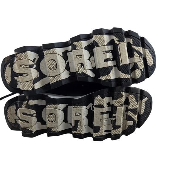 Sorel Kinetic Snow Boots Womens 9 Black White Lace Up Comfort Winter Gorpcore - Picture 12 of 13